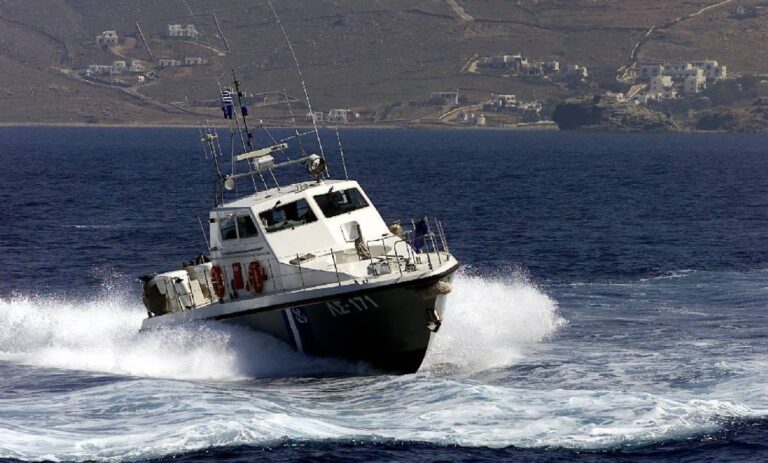 Κρήτη: Σε εξέλιξη οι έρευνες για αγνοουμένους σε ναυάγιο, τρείς νεκροί