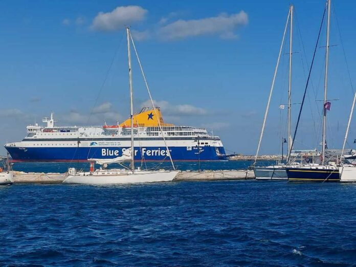 Κυκλάδες - Blue Star Ferries
