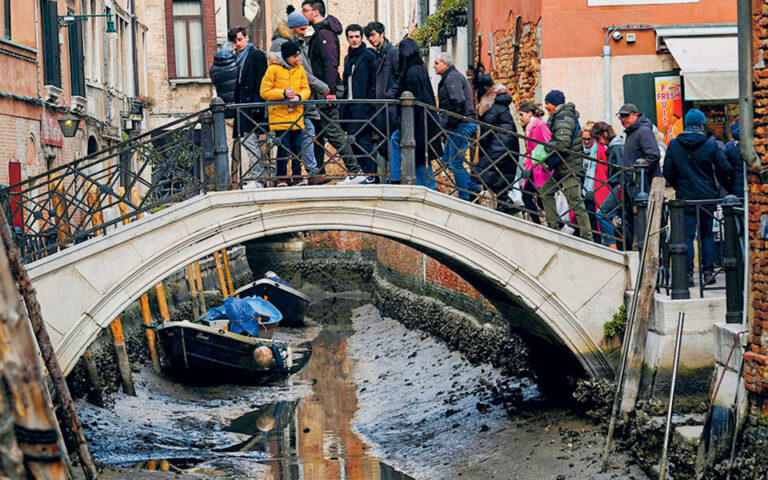 Βενετία: Στέρεψαν τα νερά, αγωνία για τις επόμενες εβδομάδες