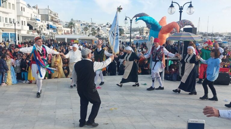 Νάξος – “Αξοπατήματα”: ξεκινούν μαθήματα παραδοσιακών χορών, έρχονται νέα τμήματα (πρόγραμμα)