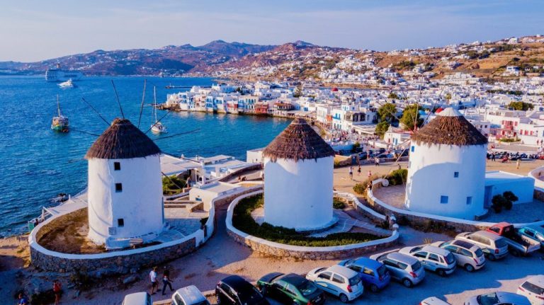 Έρευνα: Η Ελλάδα στις top χώρες με υψηλό «overtourism»